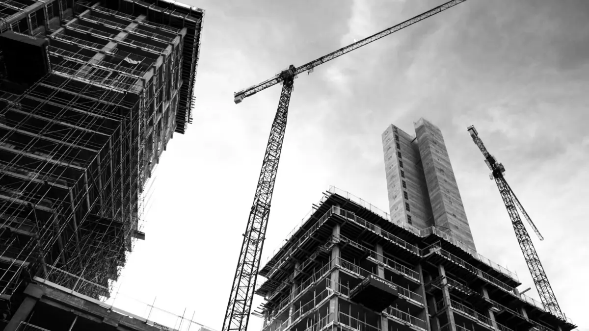 Construcción, grúas.