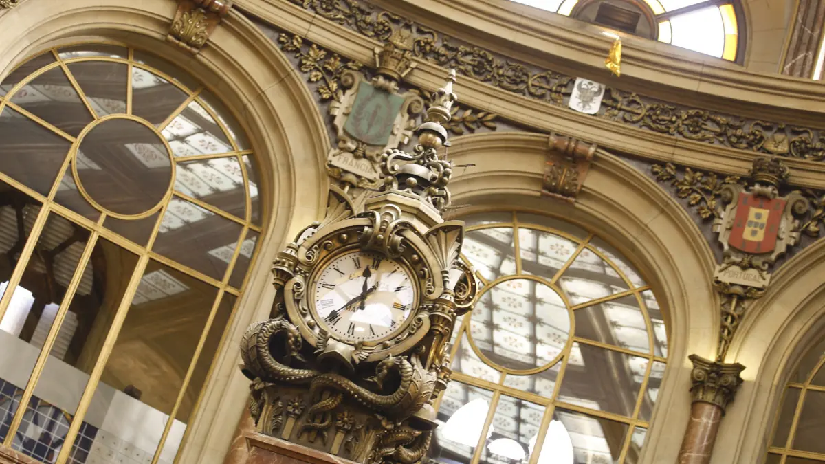Bolsa de Madrid, reloj.