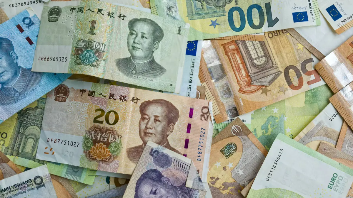 Dinero, Yuan euro