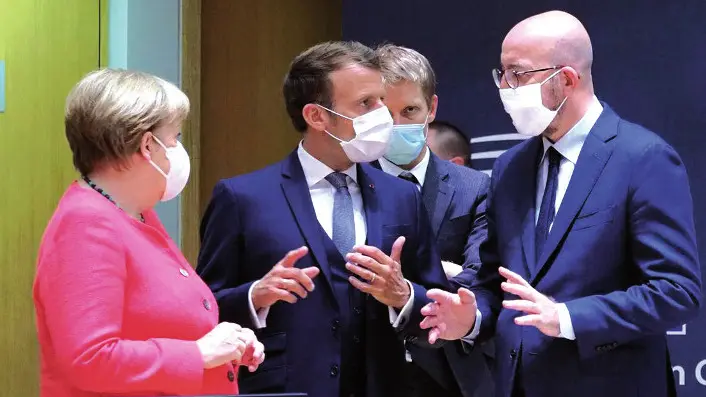 Merkel y Emmanuel Macron