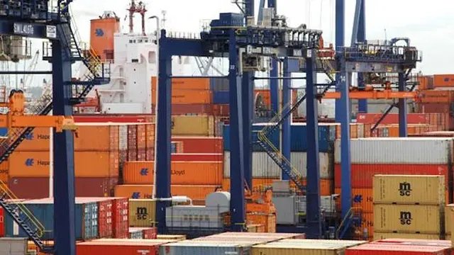 Comercio Contenedores Puerto