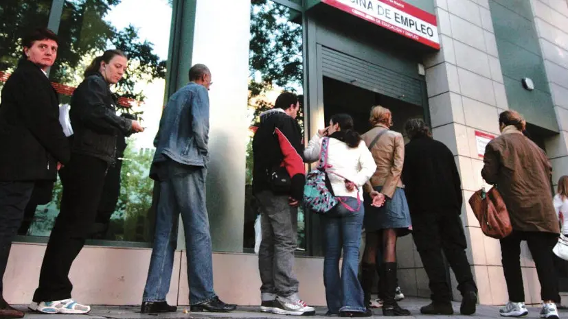 España, colas en las ofinas de empleo