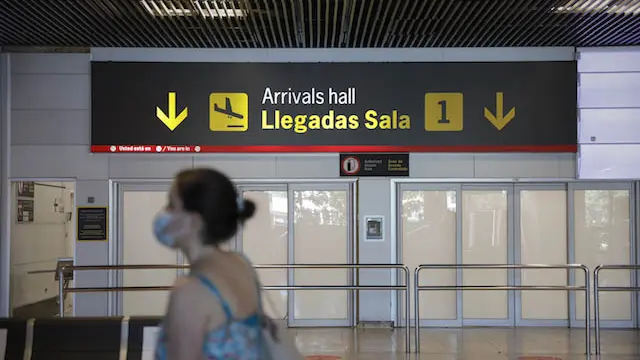 Turismo_Aeropuerto_Madrid_Llegadas
