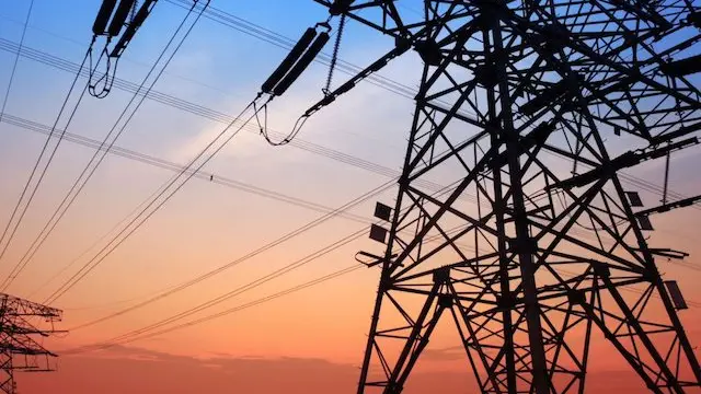 Electricas_torres_atardecer