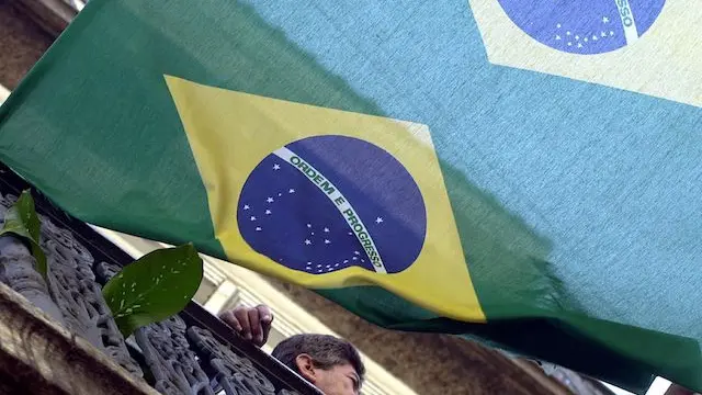 brasil_balcon_bandera