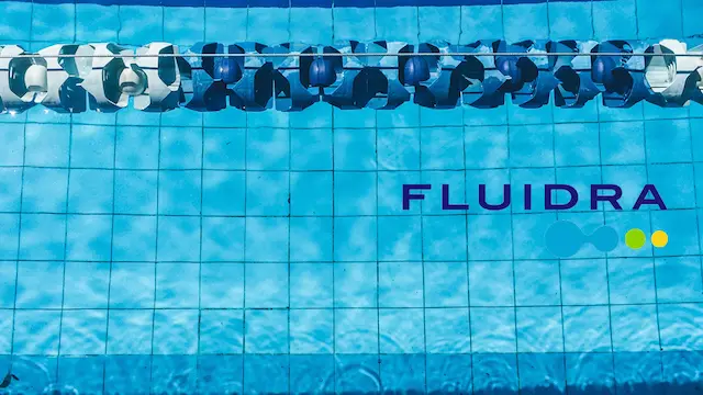 Fluidra_piscina