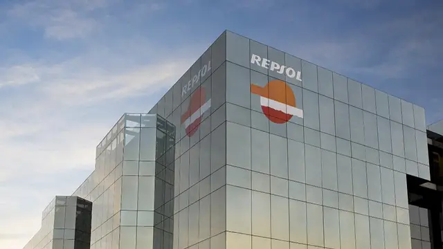 Detalle de la sede de Repsol