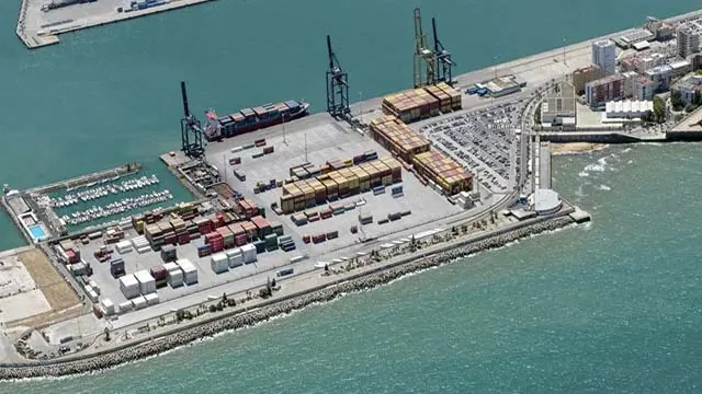 Terminal de contenedores de Cádiz, adjudicada a Acciona