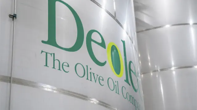 anque de almacenamiento de la multinacional aceitera Deoleo