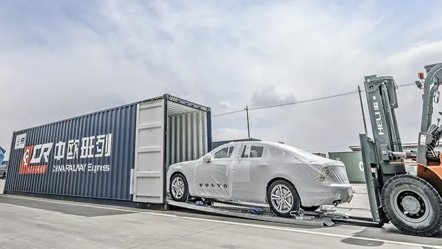 Exportaciones de automóviles y componentes desde China a Europa