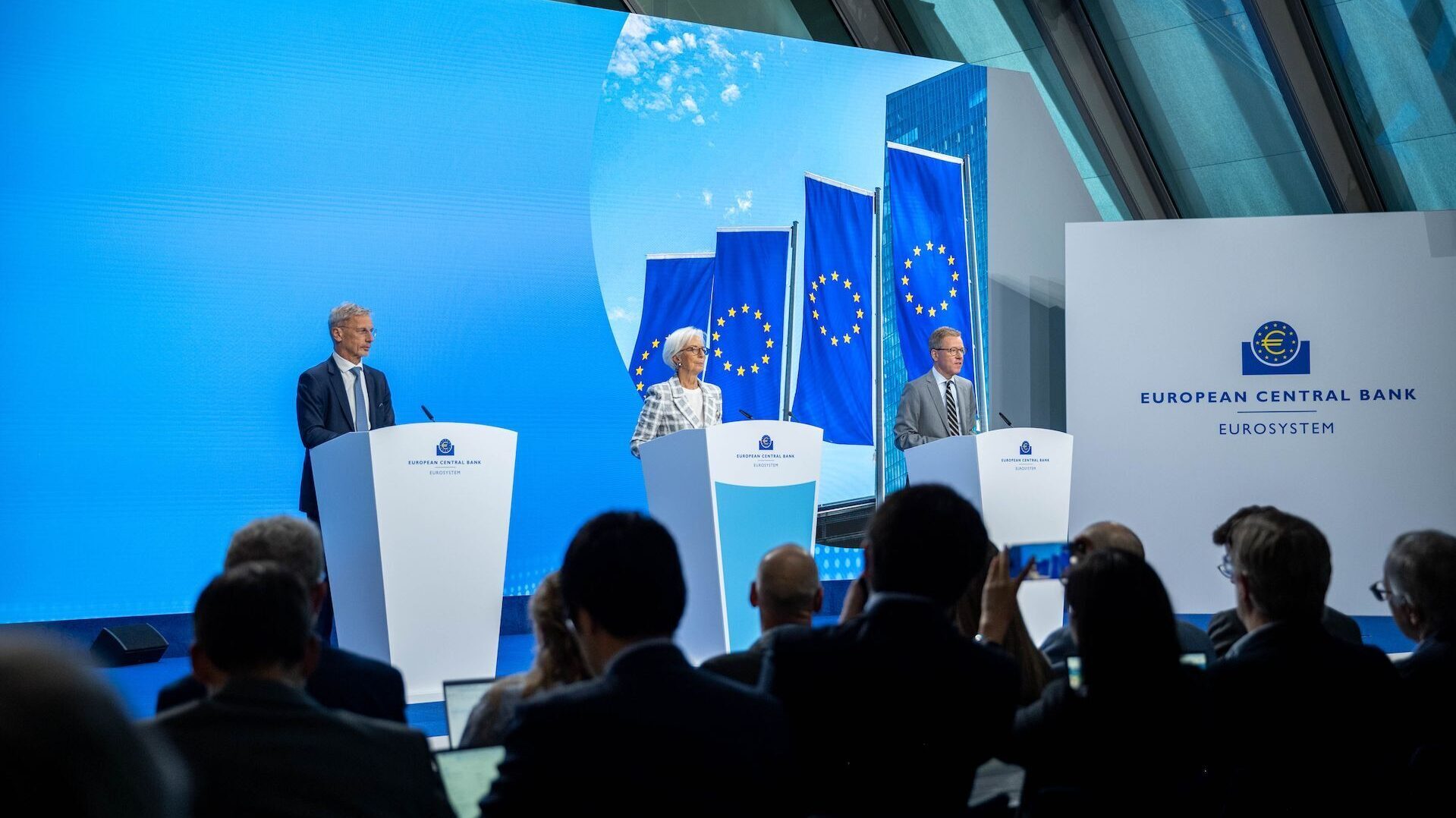 ECB President Christine Lagarde explains the Governing Council's monetary policy decisions and answers questions from journalists at the Governing Council press conference held on 29 October 2026 at 14:45 CET in Frankfurt am Main. The President is joined on stage by Vice President Boris Vujčić and Head of Communications at the ECB Wolfgang Proissl.