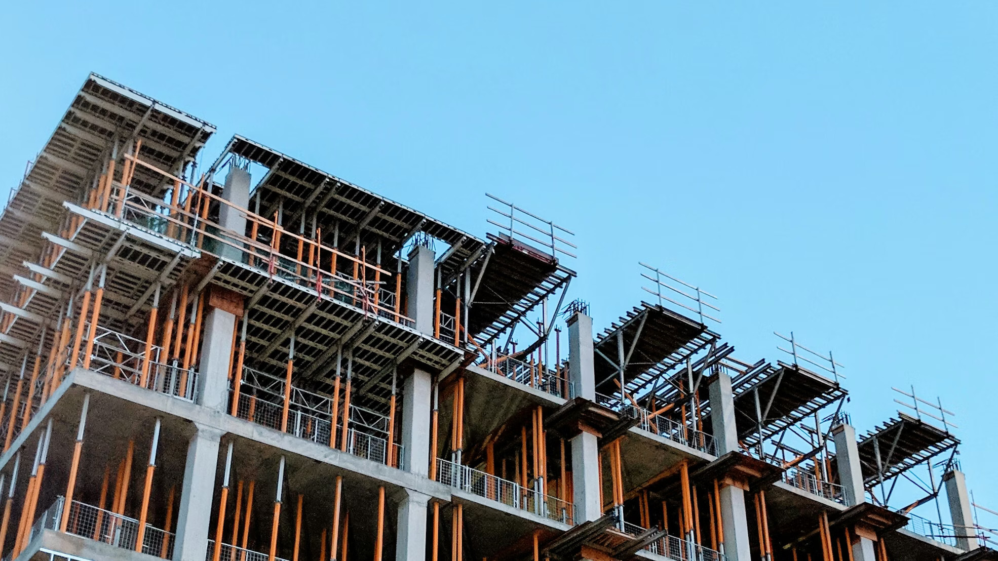 Construcción de  vivienda.