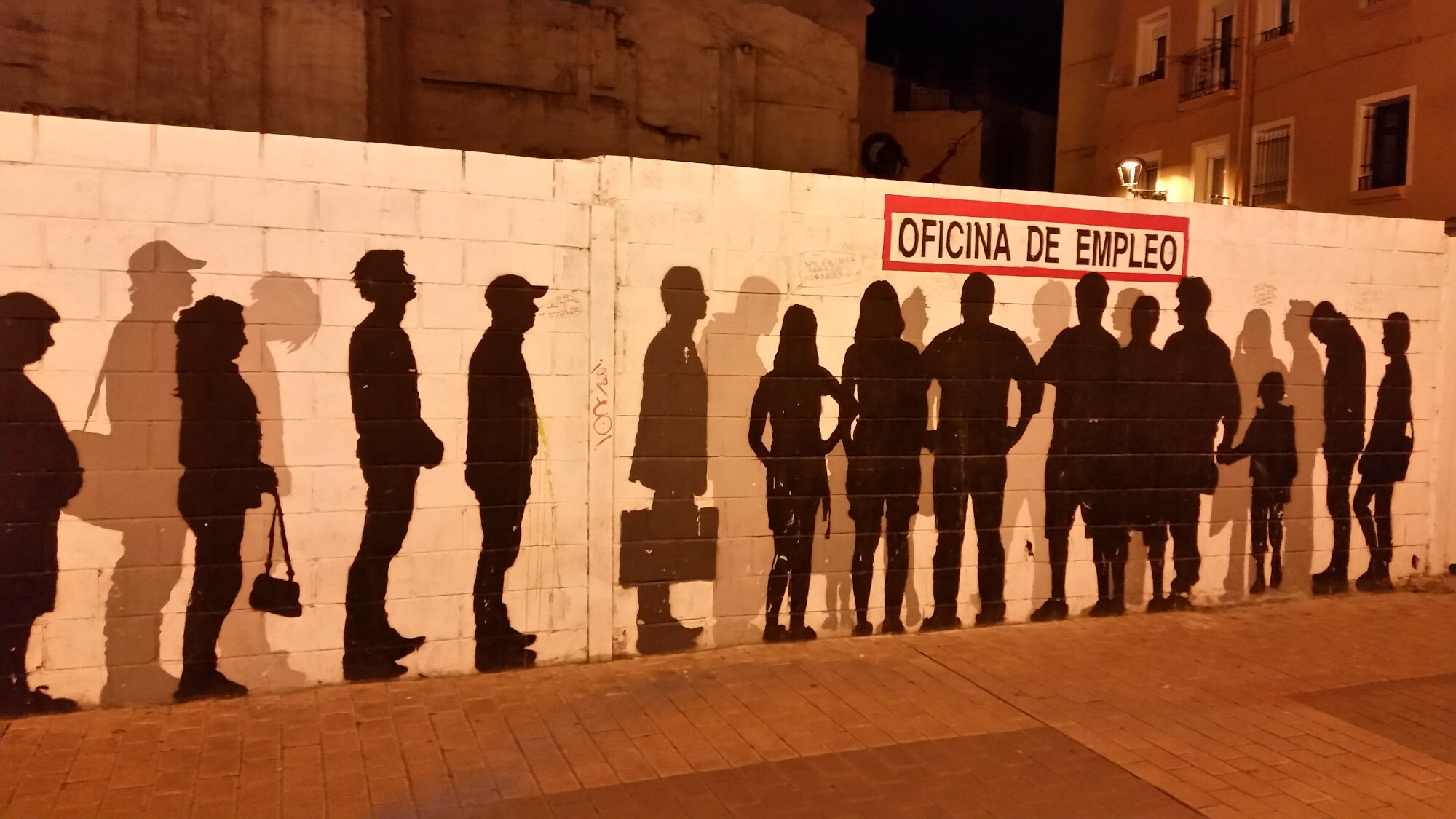 Oficina de empleo, grafiti