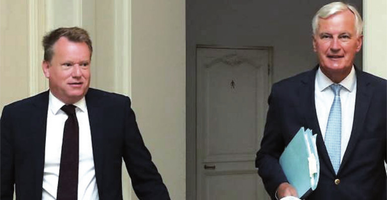 Davis y Barnier