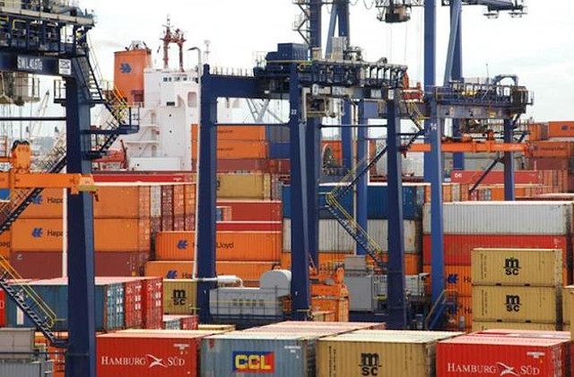 Comercio Contenedores Puerto