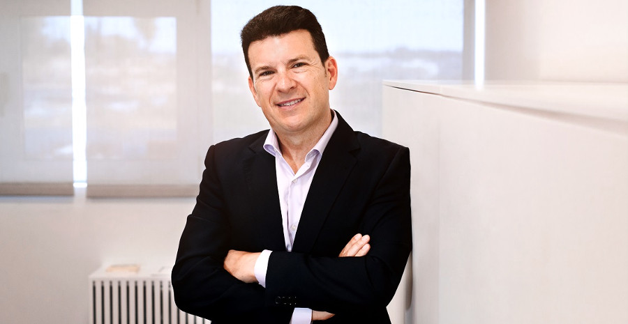 Raúl Morales, Soltec