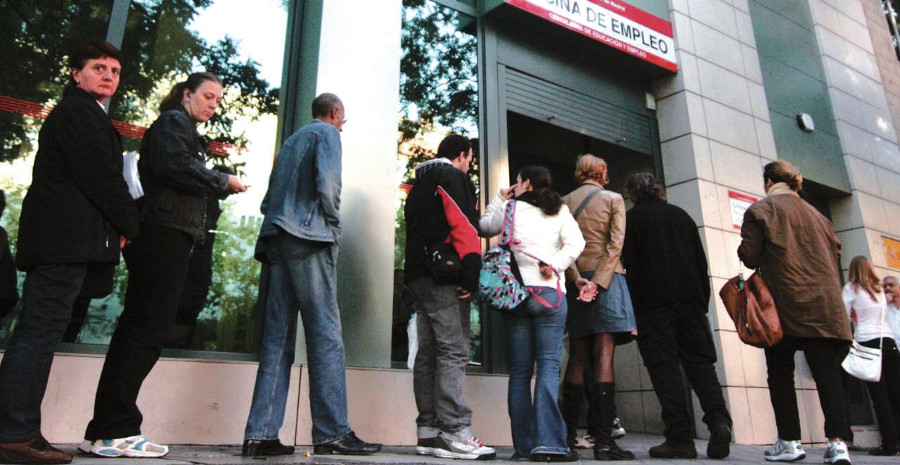 España, colas en las ofinas de empleo
