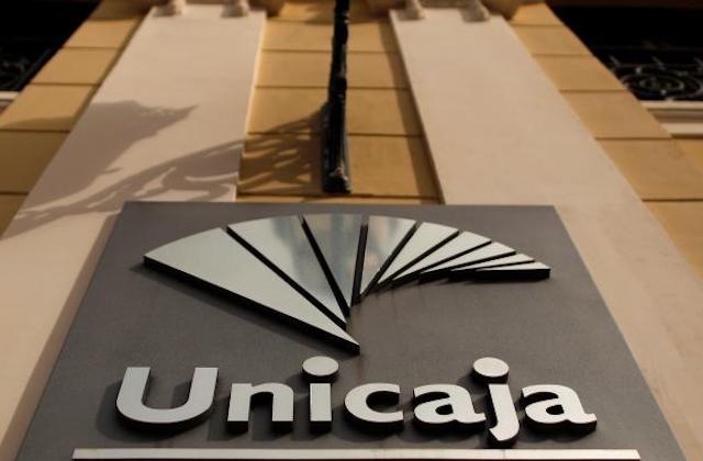 unicaja_logo_fachada