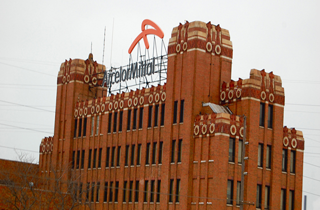 Viejo edificio de ArcelorMittal en Chicago