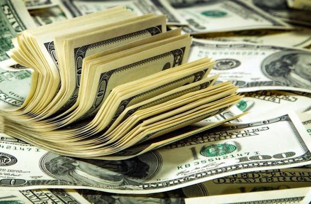 dolares